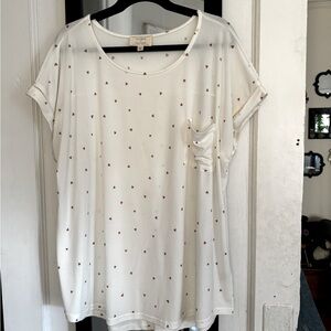 Mini hearts pocket tee